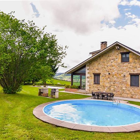 Villa Casa Con Gran Jardin Y Piscina En Cabarceno à Villanueva  Extérieur photo